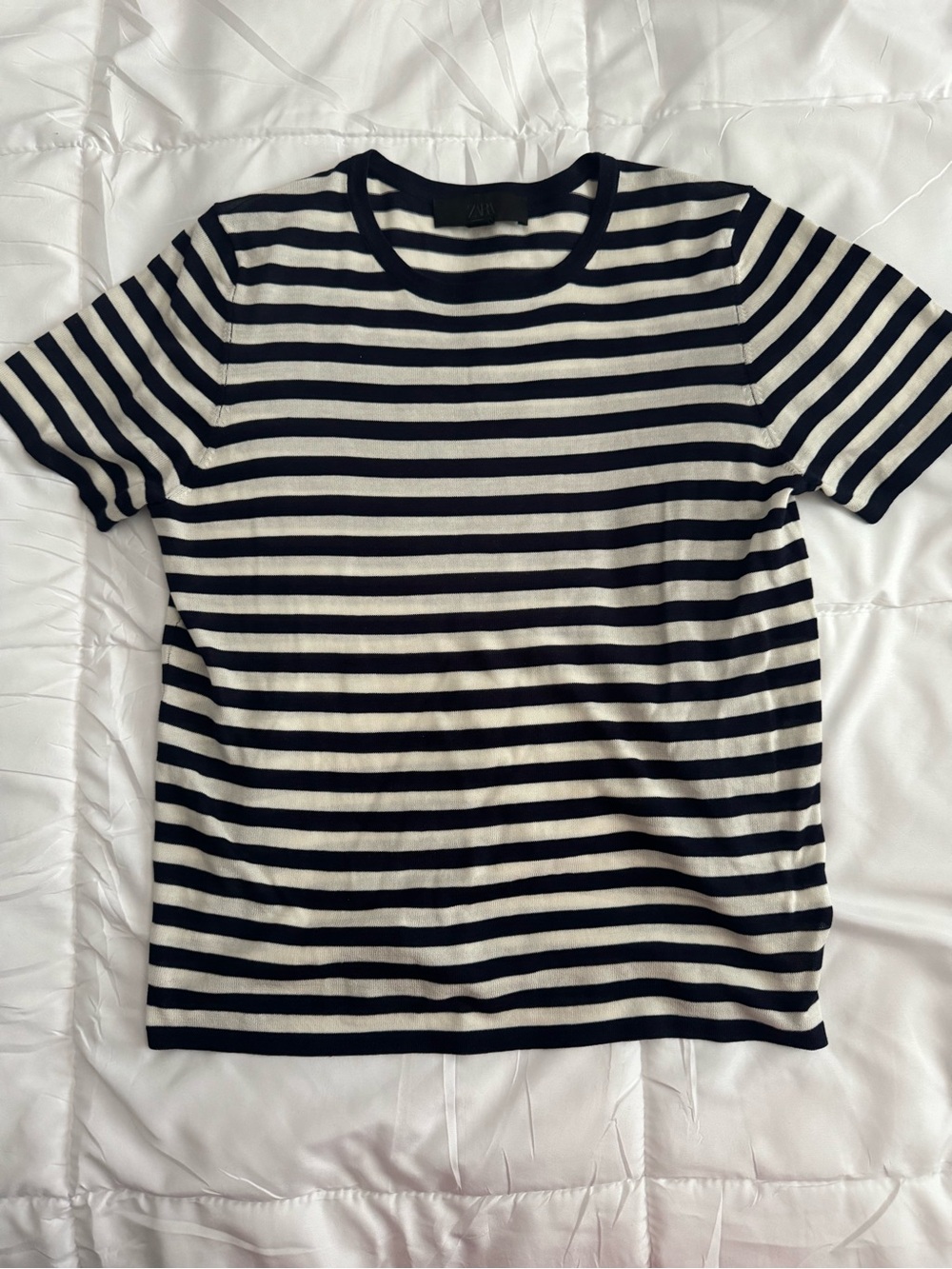 ZARA Striped Navy and White Crewneck T-Shirt Lightweight Breathable Tee SZ S